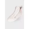 Men's sneakers with gold-tone hardware
