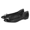 Classic ballet flats with diamond stitch