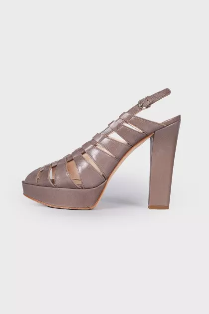 Open toecap leather sandals