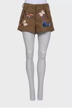 Shorts with butterfly embroidery