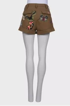 Shorts with butterfly embroidery