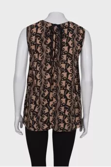 Printed sleeveless blouse