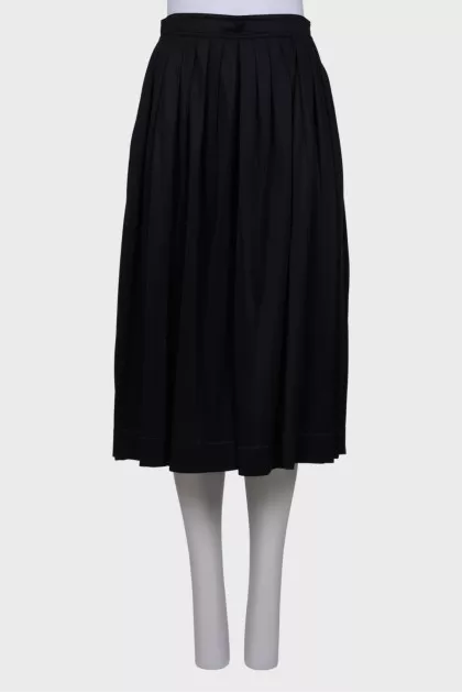 Black loose fit trousers