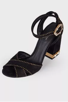 Sandals with golden rhinestones