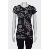T-shirt with rhinestones and skulls