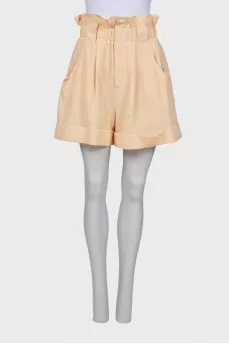 High waist shorts with tag