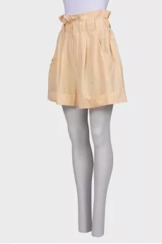 High waist shorts with tag