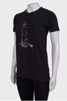 Black printed T-shirt