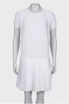White dress with buttons on the back