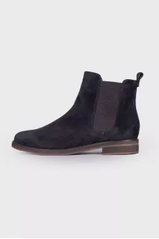 Suede black boots