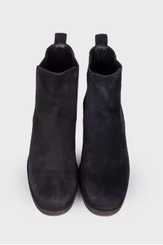 Suede black boots