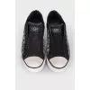 Sneakers with fur inside