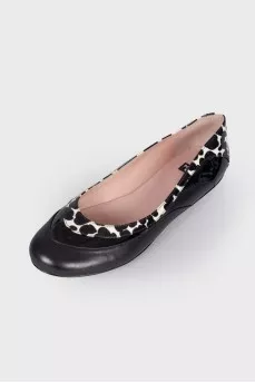 Black and white leather ballerina shoes