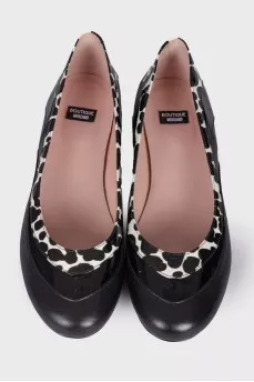 Black and white leather ballerina shoes