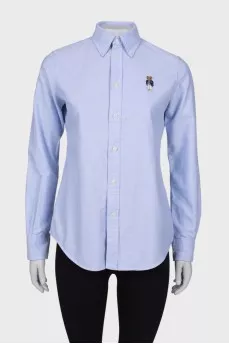 Shirt with embroidery on the chest