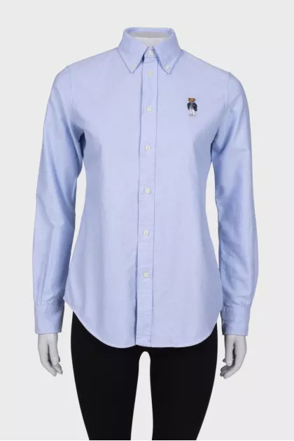 Shirt with embroidery on the chest