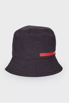 Hat with rubber logo