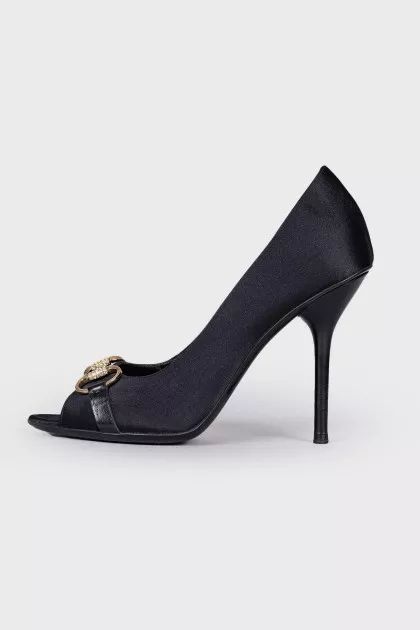 Open toecap textile shoes