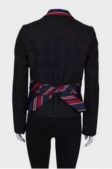 Jacket with a bow on the back