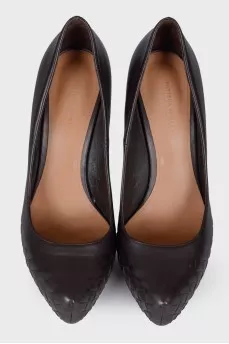 Black woven leather shoes