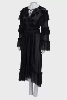 Dress with embroidery and ruffles