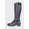 Medium heeled leather boots