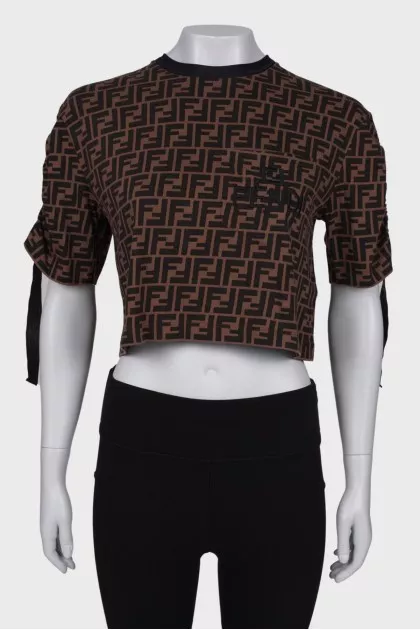 T-shirt with chest pocket