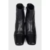 Square toecap boots