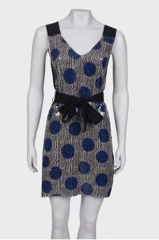 Dress with sequins on the front