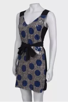 Dress with sequins on the front
