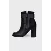 Ankle boots with double zipper