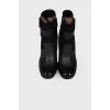 Ankle boots with double zipper