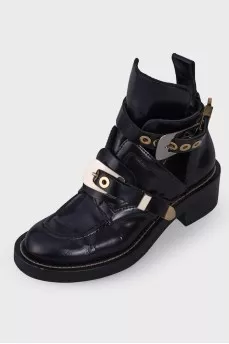 Semi-open boots with buckles