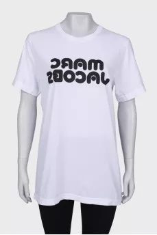 White printed T-shirt with tag