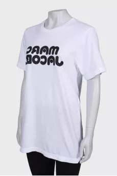 White printed T-shirt with tag