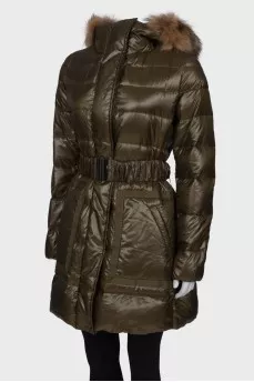 Khaki elongated down jacket under the belt with a tag