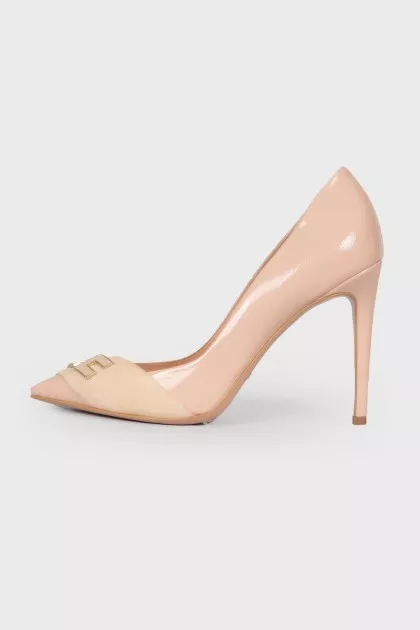 Leather shoes with suede insert