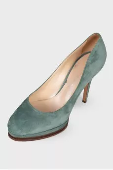Emerald suede pumps