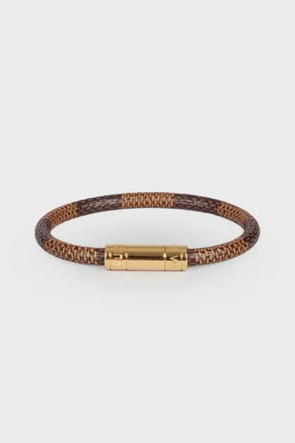 Leather bracelet with golden insert