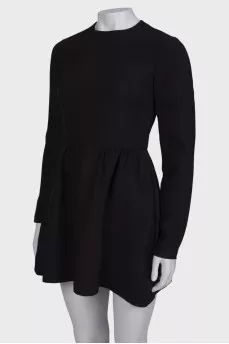Black fitted dress