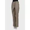 Pants with asymmetric closure