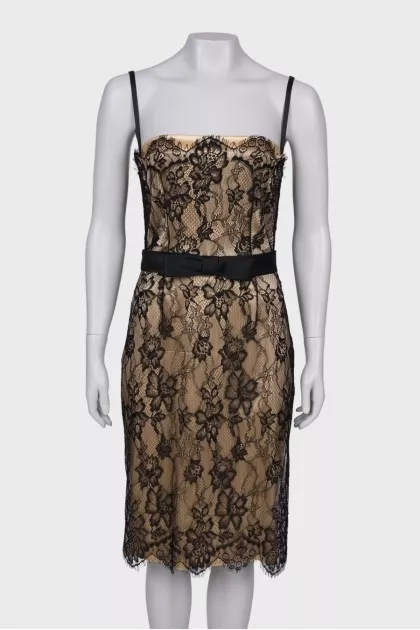 Dress with lace and bow