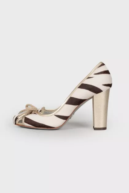 Striped shoes in pony skin