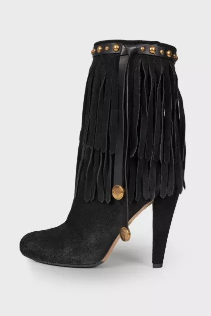 Black suede boots with fringes