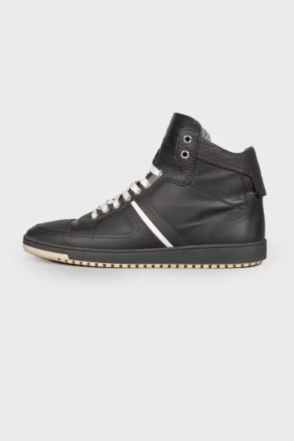 Men's leather sneakers