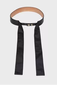 Lacquered tie belt