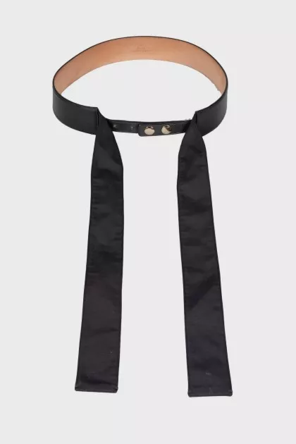 Lacquered tie belt
