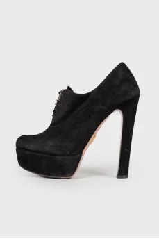 Lace-up suede ankle boots