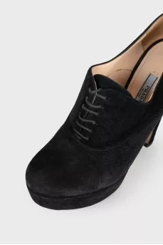 Lace-up suede ankle boots