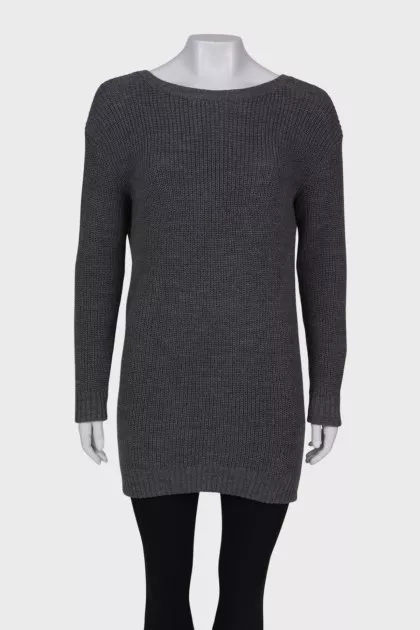 Sweater with cutout back